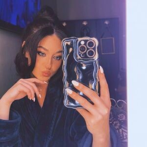 Meet your Posher, Kenzlie